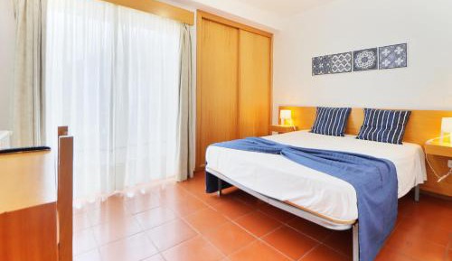  Two-Bedroom Apartment (5 Adults)
