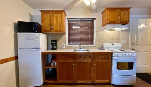 One-Bedroom Cottage 9