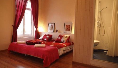 Queen Room