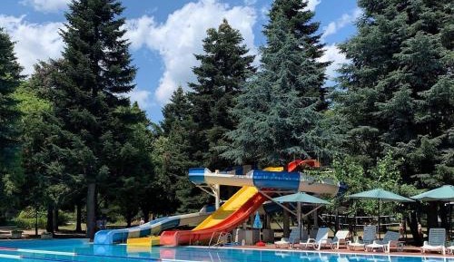 Twin Room with Extra Bed and Balcony - Free Pool Access