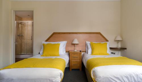 Triple Room with Private Bathroom