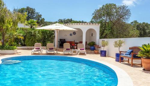 Villa with Garden View
