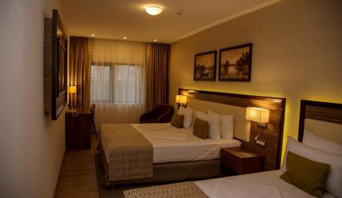 Large Double Room