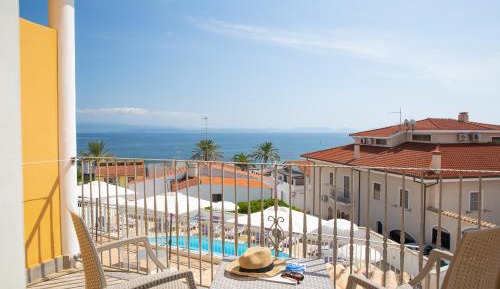 Deluxe Double or Twin Room with Sea View
