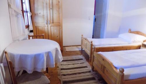 Standard Twin Room with Garden View