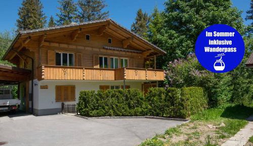 Apartment with Mountain View