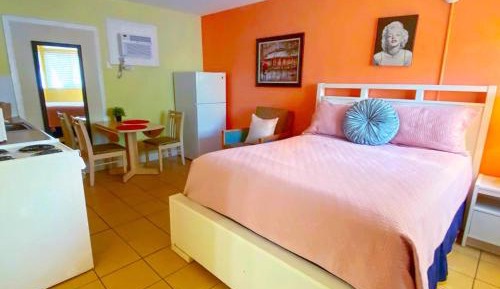 Studio Apartment