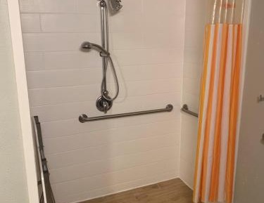 King Room - Disability Access/Non-Smoking