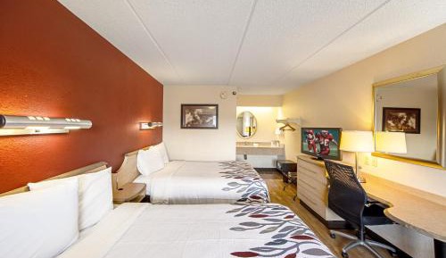 Deluxe Room with Two Double Beds Smoke Free