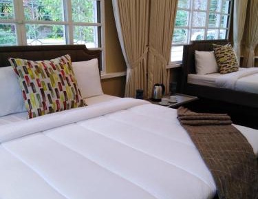 Family Room with Private Bathroom