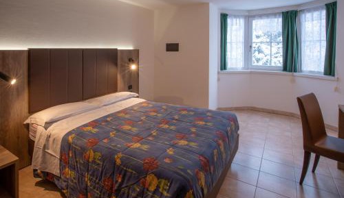 One-Bedroom Apartment (4 Adults)