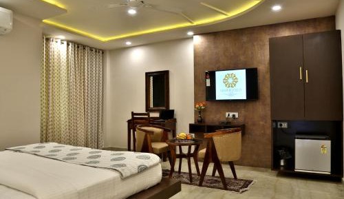 King Room with Balcony