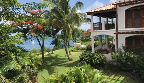 Oceanview Suite with pool