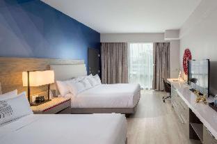Deluxe Queen Room with Two Queen Beds - Non-Smoking