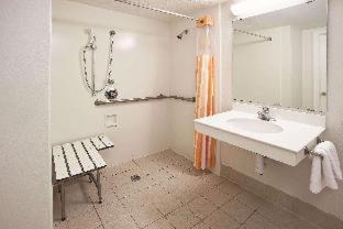 King Room with Mobility Access and Bathtub with Grab Bars -  Smoking