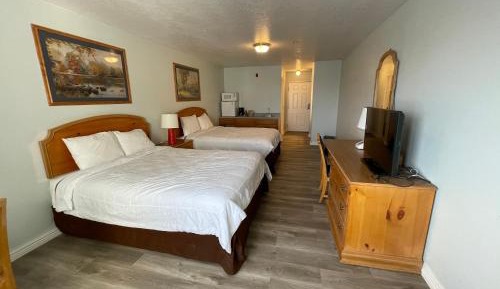 Standard Queen Room