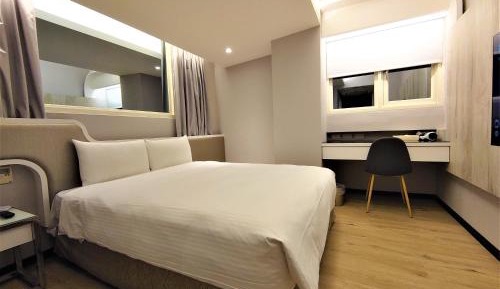 Standard Double Room (Check-in after 15:00)