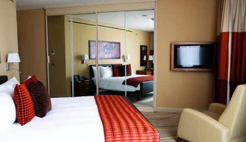 Two-Bedroom King Suite with Sea View - Non-Smoking