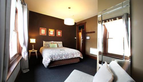 Queen Room with Marina View