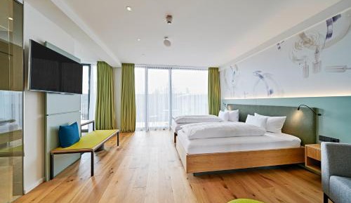 Deluxe Double or Twin Room with Balcony