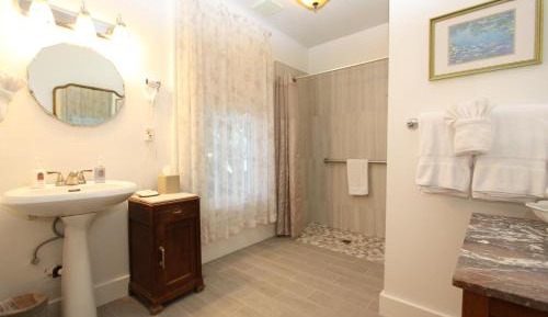 King Room - Disability Access