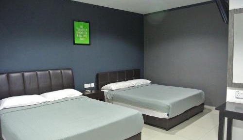 Deluxe Family Room