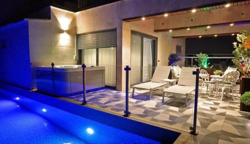 Penthouse Apartment