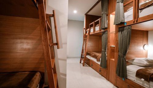 Bed in 6-Bed Dormitory Room