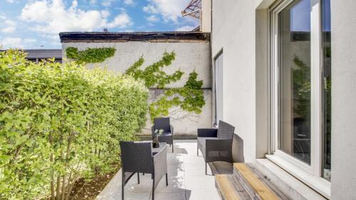 Apartment with Terrace
