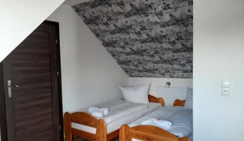 Twin Room with Private Bathroom