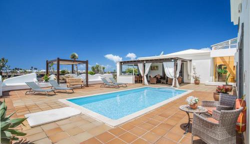 Villa with Sea View