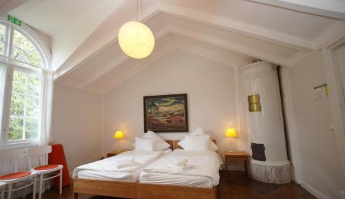 Double or Twin Room with Shared Bathroom