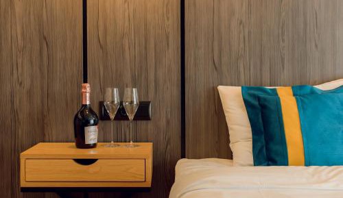 Deluxe Apartment with Terrace