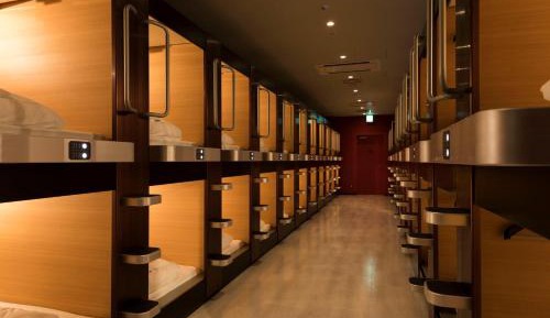 [Female Only] Superior Capsule Room - Check in after 7PM - 9 hour use only