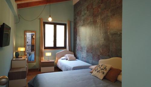 Triple Room with Private Bathroom