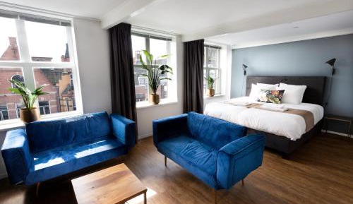 Twin Room with View