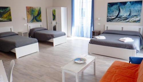 Quadruple Room with Private Bathroom