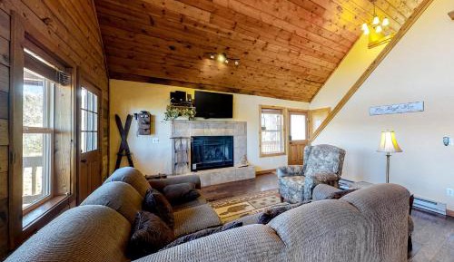 Four bedroom holiday home 
