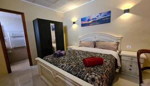 Deluxe Double Room with Shower