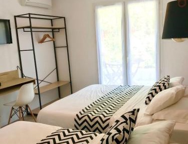 Quadruple Room with Terrace