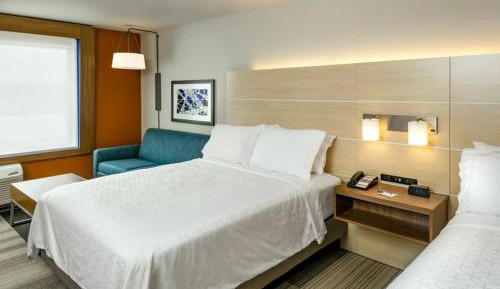 Queen Suite with Two Queen Beds