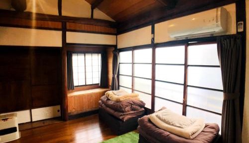 Japanese-Style Family Room