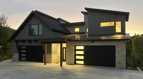 Four-Bedroom Holiday Home