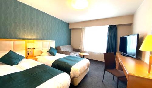 Twin Room with Extra Bed - Non-Smoking