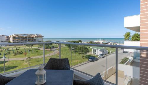 One-Bedroom Apartment with Balcony and Sea View