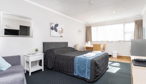 One-Bedroom Family Apartment