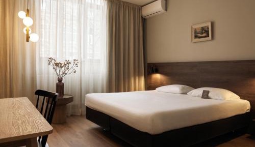 Medium Double Room