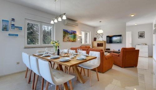 Four-Bedroom Holiday Home