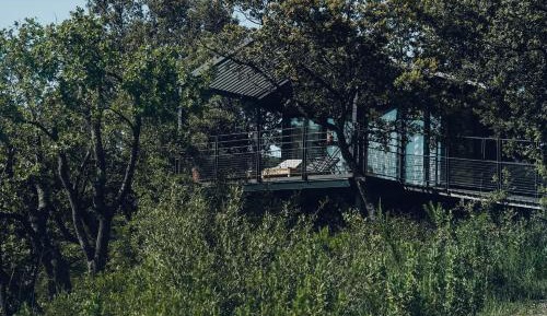 Superior Hut