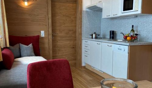 One-Bedroom Apartment with Balcony